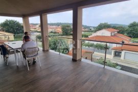 Medulin,Volme - Apartman sa velikom terasom i pogledom na more, Medulin, Appartamento
