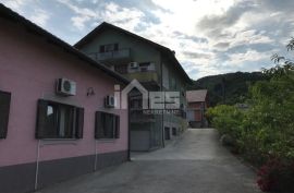Dva stambeno-poslovna objekta u Ivancu Bistranskom, Zaprešić - Okolica, Kuća