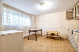 Zagreb, Petrova, jednosoban stan za adaptaciju 40 m2, Zagreb, Apartamento