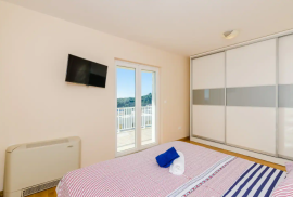 Atraktivan stan cca 84 m2 | 2 spavaće sobe | Pogled more | 2 garažna parkirna mjesta | Dubrovnik, Montovjerna, Dubrovnik, Stan