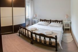 PEĆINE - RIJEKA, 3SB+DB uređen stan odličan za investiciju, Rijeka, Διαμέρισμα