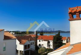 Apartmanska kuća u Zadru uz more- 6 stambenih jedinica, Zadar, Maison