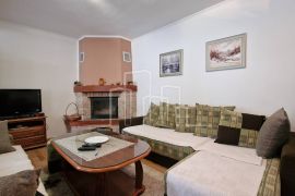 Opremljen apartman sa skijašnicom i kaminom 35m² Šator Jahorina, Pale, شقة