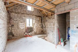 Trogir, strogi centar kamena kuća za adaptaciju, Trogir, Kuća