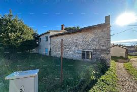 Kuća Prodaje se stara Istarska kamena kuća, Tar, Tar, House