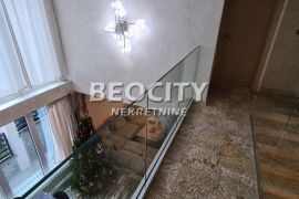 Rakovica, Stari Košutnjak, , 4.0, 270m2, Rakovica, Apartamento