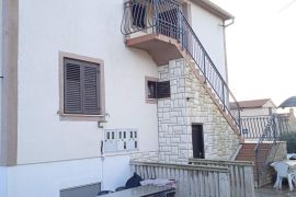 Stan za renovaciju u suterenu zgrade, Medulin, Istra, Medulin, Appartement