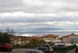 SRDOČI- stan 140m2 DB+3S s panoramskim pogledom na more + okućnica 175m2 za najam, Rijeka, Stan