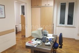 Centar - najam komfornog poslovnog prostora, 63 m2, Rijeka, Коммерческая недвижимость