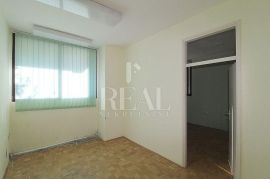 Prodaja poslovnog prostora na Podmurvicama površine 342.04 M2, Rijeka, Commercial property