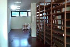 Prodaja poslovnog prostora na Podmurvicama površine 342.04 M2, Rijeka, Ticari emlak