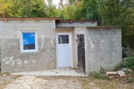 Samostojeća kuća na mirnoj lokaciji, otok Krk, Dobrinj, Дом