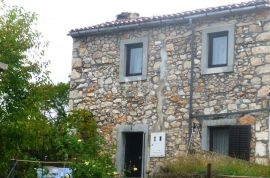 Dvojna kamena kuća, djelomično adaptirana, Dobrinj, Casa