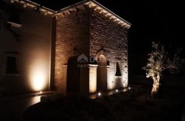ISTRA, BARBAN - Visokokvalitetna kamena vila s bazenom, Barban, Σπίτι
