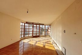 Četverosoban stan u Dubravi, 131 m2 - izuzetno povoljna cijena!, Donja Dubrava, Διαμέρισμα