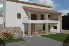 ISTRA, KANFANAR - Započeta adaptacija dvojne kamene kuće u centru, Kanfanar, Kuća