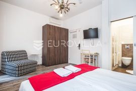 Zagreb, Donji Grad, peterosoban stan / turistički objekt 100 m2, Zagreb, Appartamento