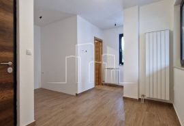 Nov studio apartman useljivo Jahorina Naselje Šator prodaja, Pale, Apartamento