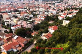 Urbanizovan plac sa pogledom na more u Budvi, naselje Potkošljun, na 250 m od mora, Budva, Land