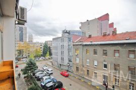 Četverosoban stan 81m2 na trećem spratu s balkonom , u naselju Socijalno, Novo Sarajevo, شقة