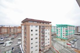 Dvosoban stan 41m2 sa balkonom, Lukavica, Apartamento