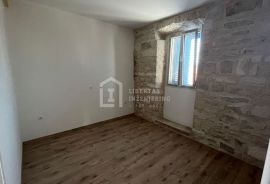 Prodaja obnovljene kamene kuće na odličnoj poziciji, Korčula, Korčula, Дом