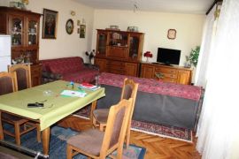 Lepa porodična kuća u Durlanu ID#3295, Niš-Pantelej, Famiglia