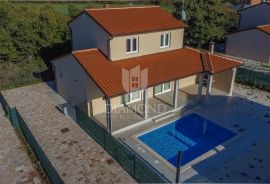 Nova kuća za odmor s bazenom u blizini Fažane, Pula, Casa