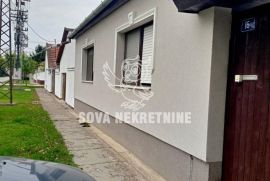 Kuća sa tri stambene jedinice ID#1320, Subotica, Haus