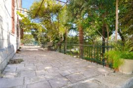 Tradicionalna kamena kuća 250 m2 na zemljištu 2549 m2, Dubrovnik - Okolica, Haus