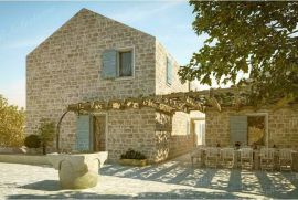 Građevinsko zemljište 2.052 m2 sa projektom za izgradnju Etno sela, Dubrovnik - Okolica, Tierra
