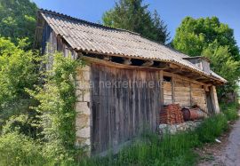 PERUŠIĆ - Prvan selo - starinaska kuća i štala, okućnica, Perušić, Maison