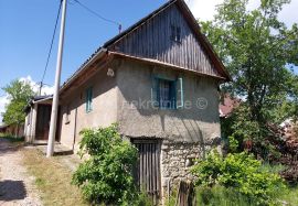 PERUŠIĆ - Prvan selo - starinaska kuća i štala, okućnica, Perušić, Maison