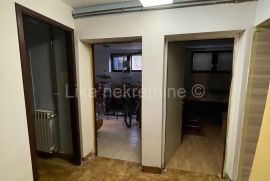 ZAGREB - TREŠNJEVKA -RUDEŠ kuća sa tri etažirana stana m2, Zagreb, Haus