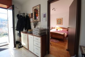 ŠKURINJE - Novouređena kuća s dva stana, garažom i okućnicom, Rijeka, Casa