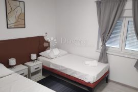 Novouređeni hostel u Istarskom gradiću, Kršan, العقارات التجارية