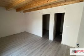 Prodaju se dva stana u prizemlju zgrade u Žrnovu, Korčula, Apartamento