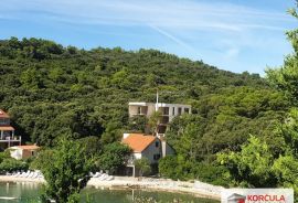 Stan u prekrasnoj, mirnoj i skrovitoj uvali, očaravajući panoramski pogled, neposredna blizina grada, Korčula, Stan