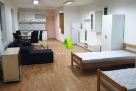 Studio apartman za 2-3 osobe na Bulevaru 12. februar ID#4262, Niš-Crveni Krst, Appartamento