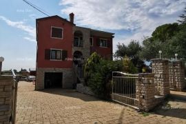 Kuća Lijepa Kuća sa dva Apartmana u Nova Vas, Novigrad, House