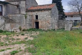 Kuća Samostojeća stara kuća za renoviranje., Kanfanar, Ev